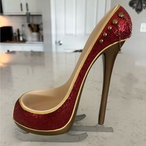 High Heel Ice Skate Glam Wine Bottle Holder Red Glitter Stiletto Bar Decor